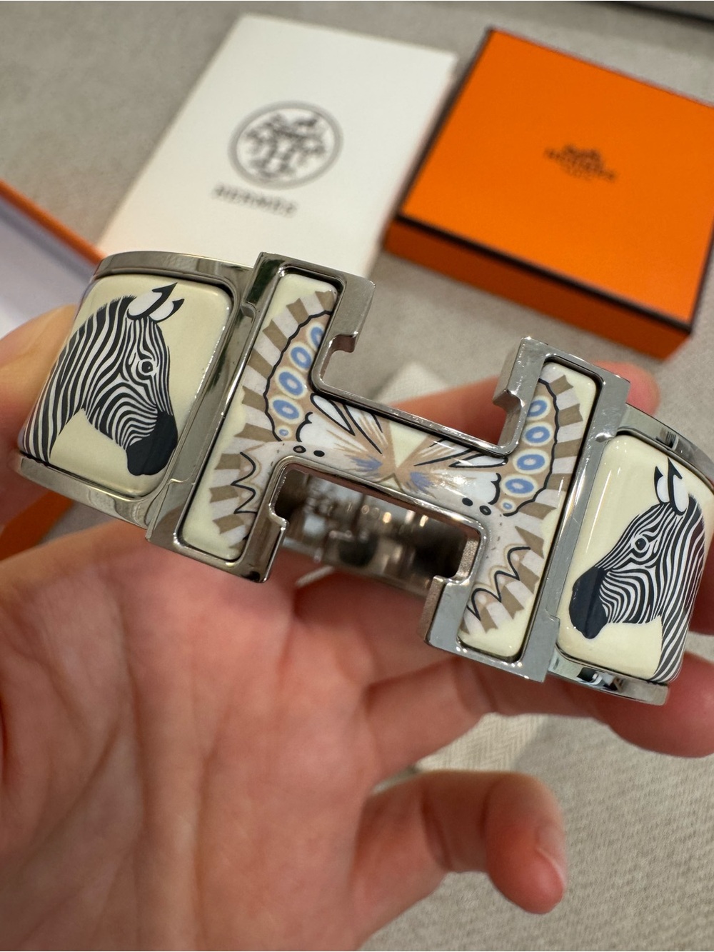 Hermes Silver Zebra Enamel Clic H Bracelet - Picture 7 of 9